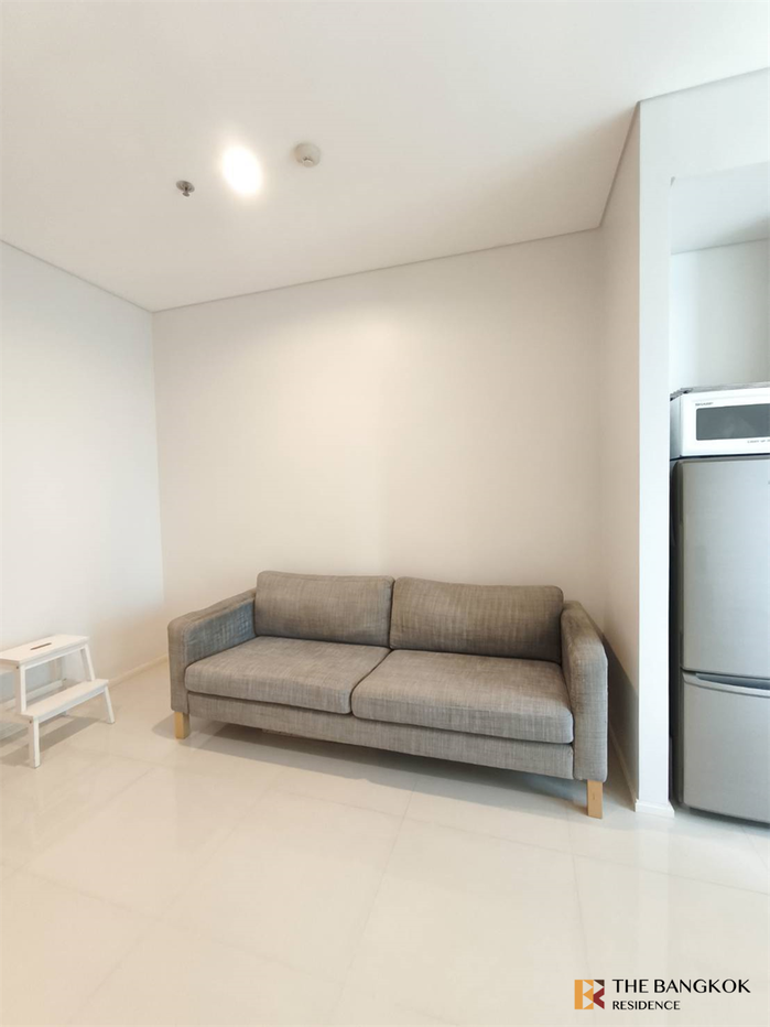 รูป วิลล่า อโศก เดินทางง่าย พื้นที่ใช้สอยจัดเต็ม ใกล้ MRT สถานีเพชรบุรี - รูปที่ 2/10