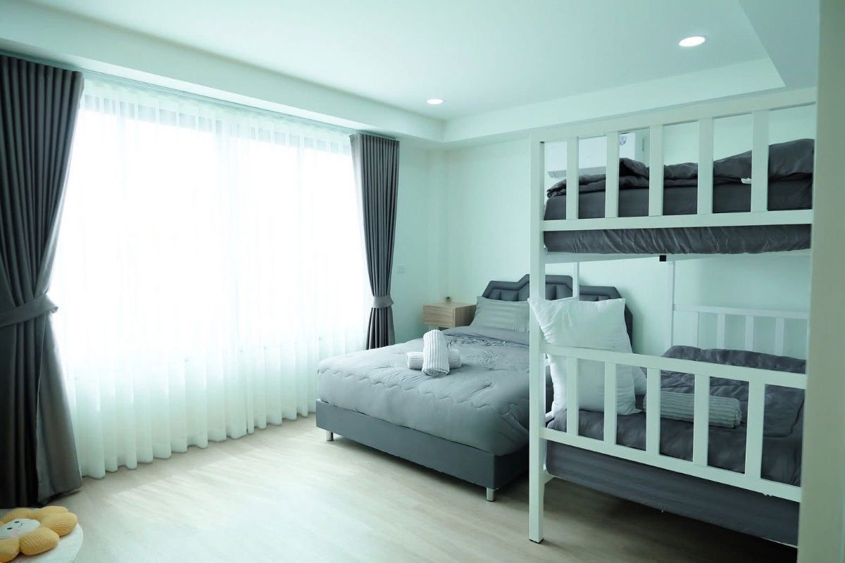 picture Selling pool villa style modern nearly Jomtien beach - 4/18