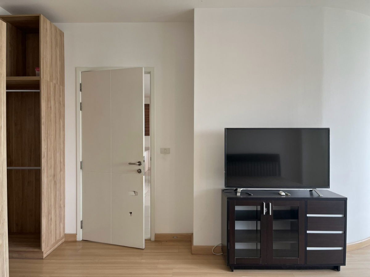 picture Condo for Sale at The Fourwings Residence, 3 Bedrooms, Huamak – Srinakarin. - 3/16