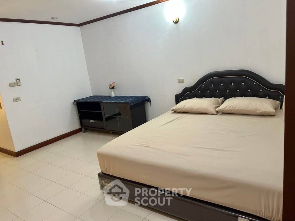 รูป คอนโด 2-ห้องนอน ที่ อารีย์ เพลส (พหลโยธิน 7) คอนโดมิเนียม ใกล้ BTS อารีย์ (ID 2377894) - รูปที่ 8/10