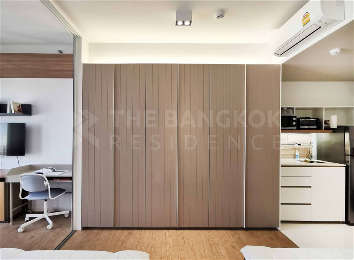 picture Triple Y Residence near MRT Sam Yan Station Book quickly before the room is gone!! - 3/8