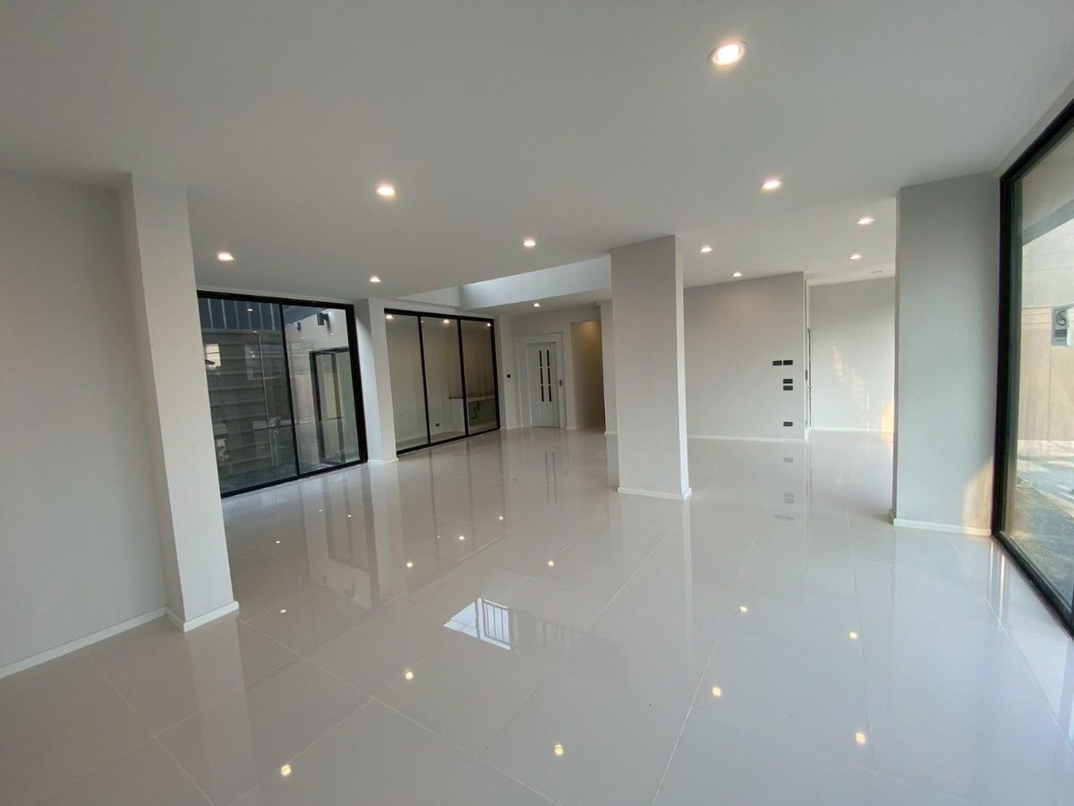 รูป 🔺🔺Britton ลาดพร้าว 41 🔺🔺 โฮมออฟฟิศหรู ตกแต่งสไตล์โมเดิล - รูปที่ 7/15