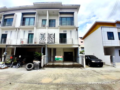 ทาวน์โฮม เขตสายไหม : ทาวน์เฮ้าส์ สำหรับขาย แอท ไนซ์ วัชรพล-เทพรักษ์ คลองถนน เขตสายไหม กรุงเทพมหานคร