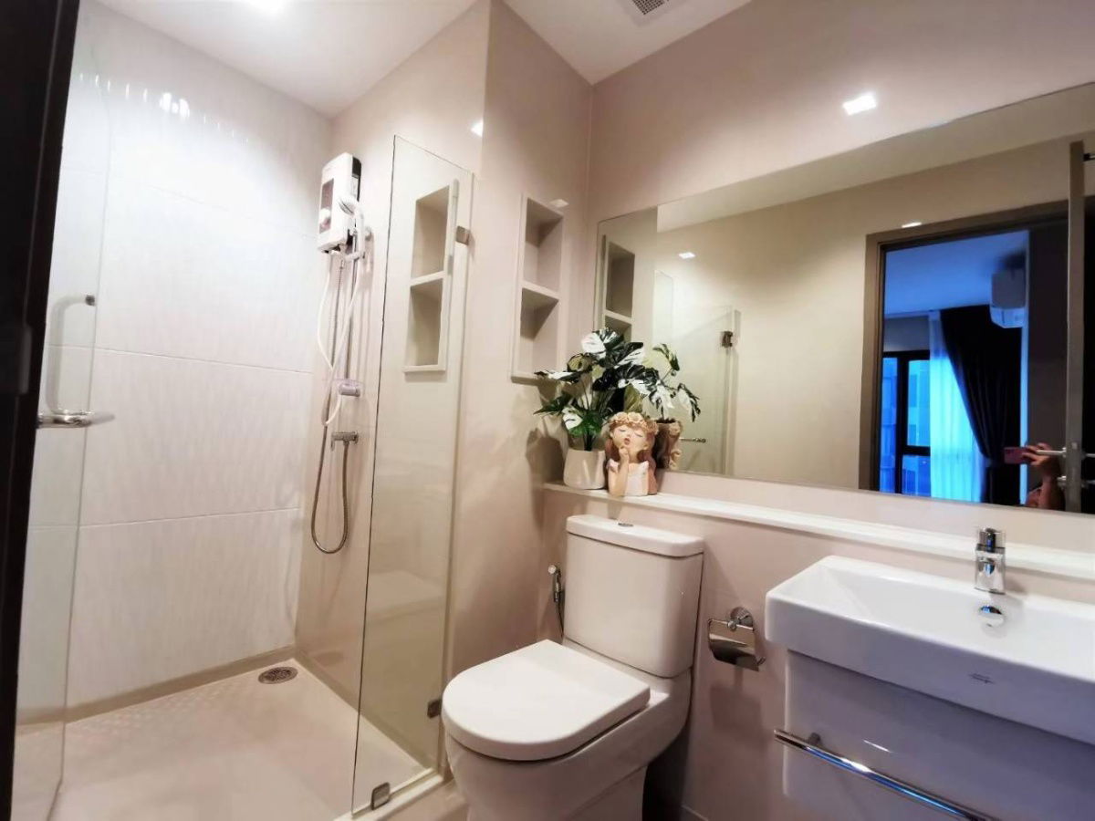 picture Available for rent! Life Asoke Rama9. Spacious 2 Bedroom with 50sqm. Special offerred 33K only. - 7/10