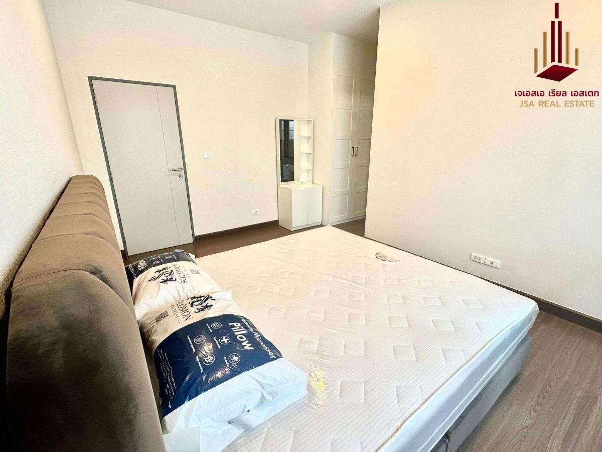 picture ✨ For Rent: The City Bangna ✨    💰 Only 150,000 THB/month - 8/9