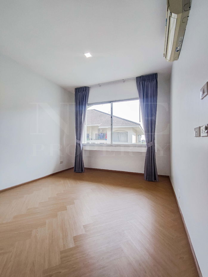 รูป บ้านสวนธน รัชดา 2 ห้องนอน รีโนเวทใหม่ห้อว เลี้ยงสัตว์ได้(สนใจต่อรองได้) - รูปที่ 4/17