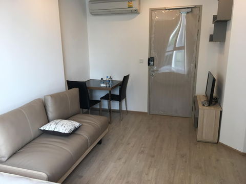 Ideo Q Chula Samyan【𝐒𝐄𝐋𝐋 & 𝐑𝐄𝐍𝐓】🔥ฟีลโปร่งโล่งแต่ยังดูอบอุ่นแบบมินิมอลยูนีค🔥  ติดต่อไลน์ไอดี: @hacondo