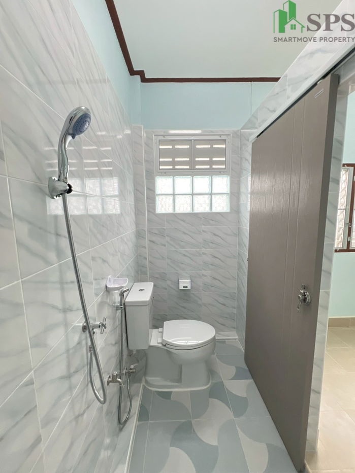 picture Commercial Building for Rent near BTS Phra Khanong (SPSJN226) - 9/20