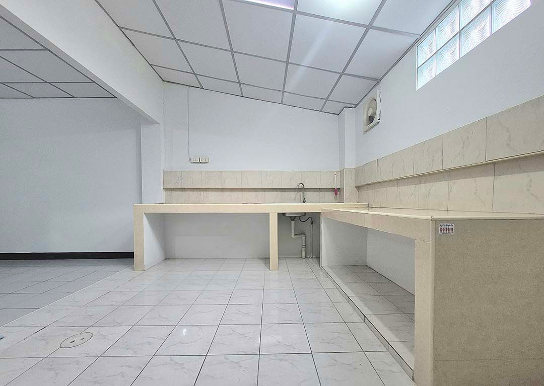 picture For sale: 3-storey townhouse, Soi Rewadee 28, good condition, ready to move in. - 9/15