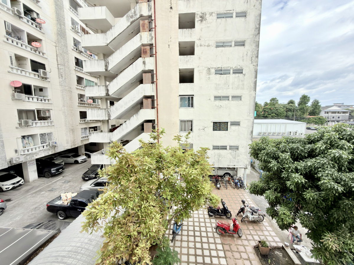 picture ðĒ Selling 2-bedroom condo, Grand Park Town, quiet location, near community Large room, perfect function, at an affordable price - 45/46