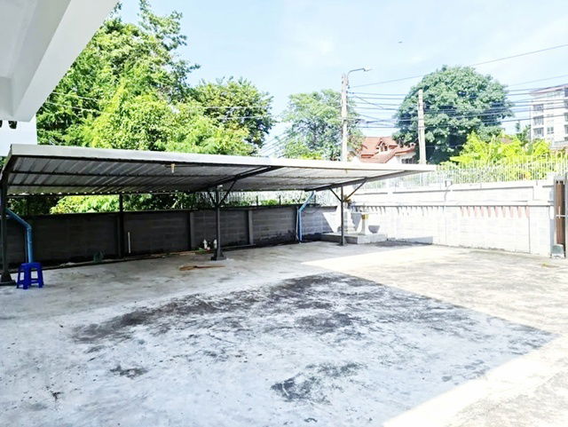 รูป MRT ภาวนา 200ม. ลาดพร้าว 40-48 ให้เช่าบ้านเดี่ยวสุดหรู 2 ชั้น หลังใหญ่ สภาพดี พร้อมเฟอร์ฯ 5 นอน 4 น้ำ ตลาดโชคชัย 4 1.4 กม.เดินทางง่าย - รูปที่ 8/8