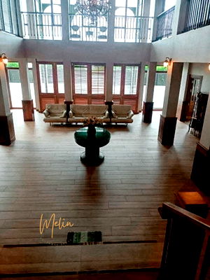 กิจการ วิทยาลัยกาญจนาภิเษกช่างทองหล่อ : สัมผัสเสน่ห์เจ้าพระยา โรงแรมหรูพร้อมดำเนินการ ใจกลางเมืองเก่า