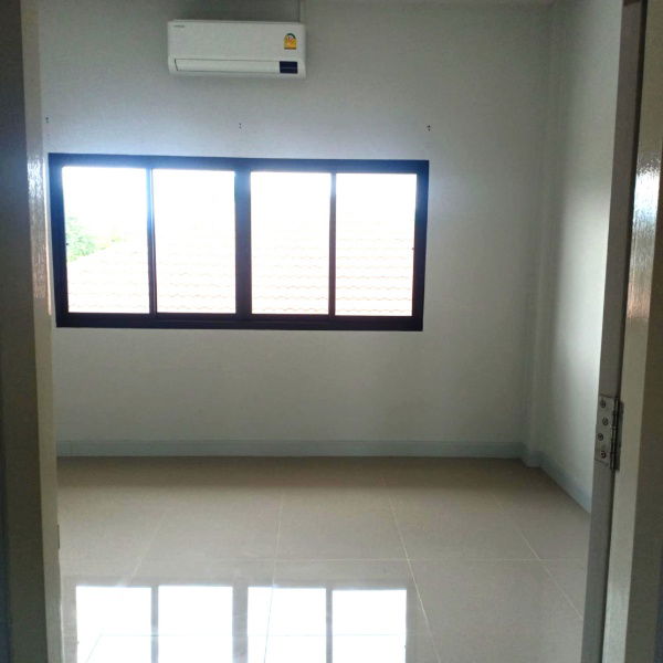 รูป  ขายอาคารพาณิชย์ 2 ชั้น   2 ห้องนอน  3 ห้องน้ำ  1 ห้องครัว  2 ที่จอดรถ - รูปที่ 8/11