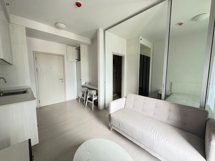 รูป 💥💥ให้เช่าห้องพร้อมอยู่!! Chapter One Shine Bangpo คอนโดติดแม่น้ำเจ้าพระยา ใกล้ MRT บางโพ💥💥 สนใจสอบถามได้นะคะ Line ID : atfirm2010 - รูปที่ 6/17