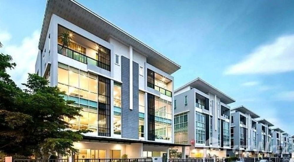 รูป ขายโฮมออฟฟิศ 4 ชั้น Biz Galleria นวลจันทร์ ทำเลดี ติดรถไฟฟ้าสายสีชมพู ตกแต่งครบ พร้อมดำเนินธุรกิจ - รูปที่ 1/23