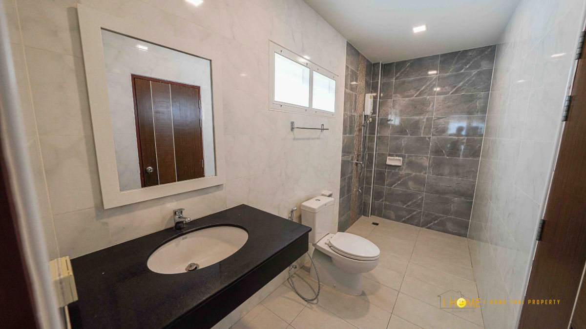 รูป ให้เช่าบ้านเดี่ยวสองชั้น   4 ห้องนอน 3 ห้องน้ำ  1 ห้องครัว 2 ที่จอดรถ - รูปที่ 16/39