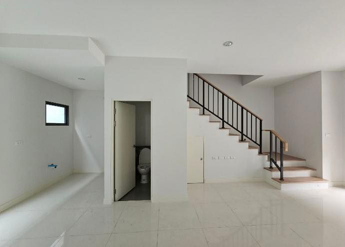 รูป ให้เช่า บ้านกลางเมือง พระราม 9 – กรุงเทพกรีฑา ทาวน์โฮม 3 ชั้น ฟังก์ชันครบ พร้อมเข้าอยู่ - รูปที่ 11/14