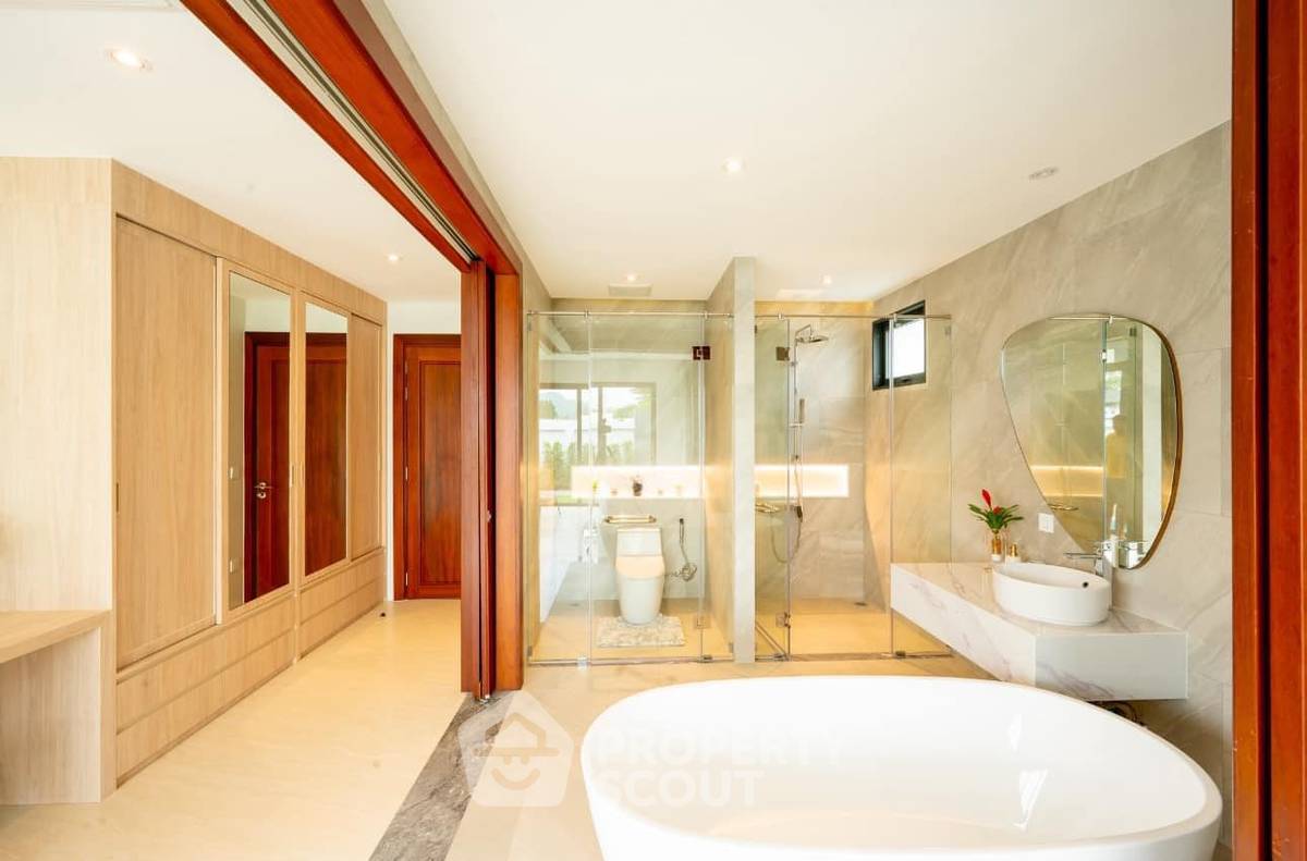 picture 3-BR Villa at Thipurai Luxury Pool Villa close to Hua Hin City (ID 2380791) - 5/8