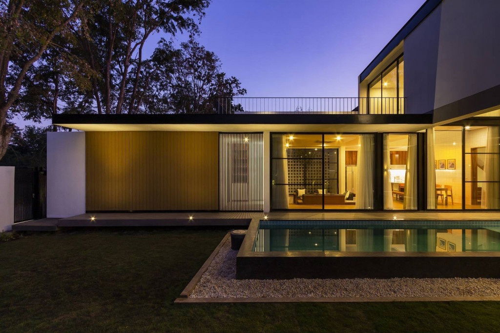 picture For Rent: Modern Luxury 4-Bedroom Home near Kad Farang Spacious house with a private swimming pool. - 9/23