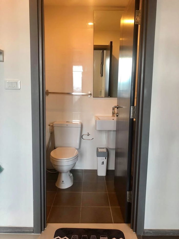 picture For Rent 🔥 The Base Park West 🔥Fully furniture and ready to move in >>contact us  Line@assetrootz  - 3/8