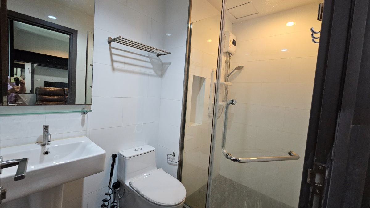 picture Ready to move in for rent The Base Park West - 7/9