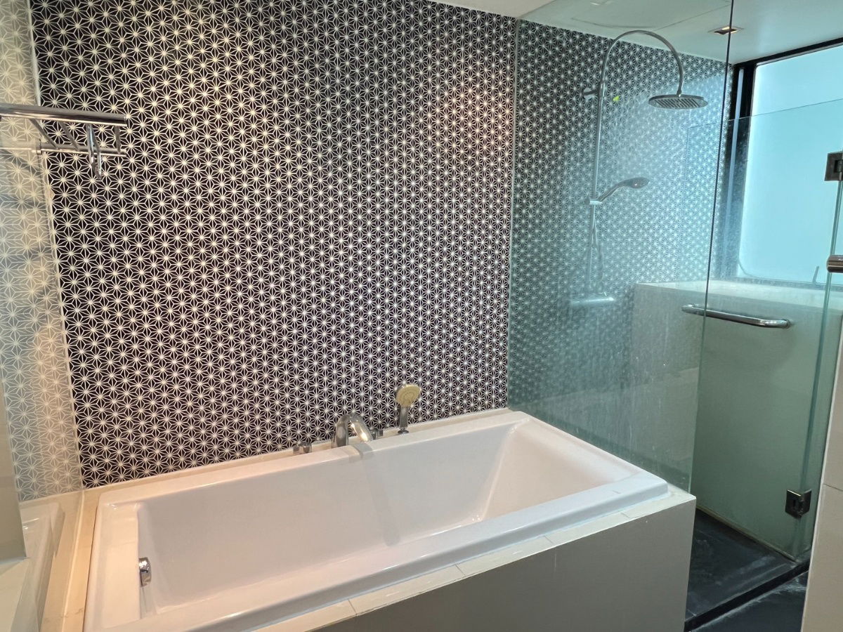 รูป President Park Sukhumvit24 - 3beds 3baths 223sqm. 70,000 Available now - รูปที่ 19/21