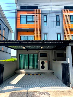 Home office for rent : FOR RENT: 3-Story Townhome at Eco Space Bangna | The Perfect Home Office | 3 Bed/3 Bath | Prime Location near Mega Bangna | 20 Mins to BKK Airport