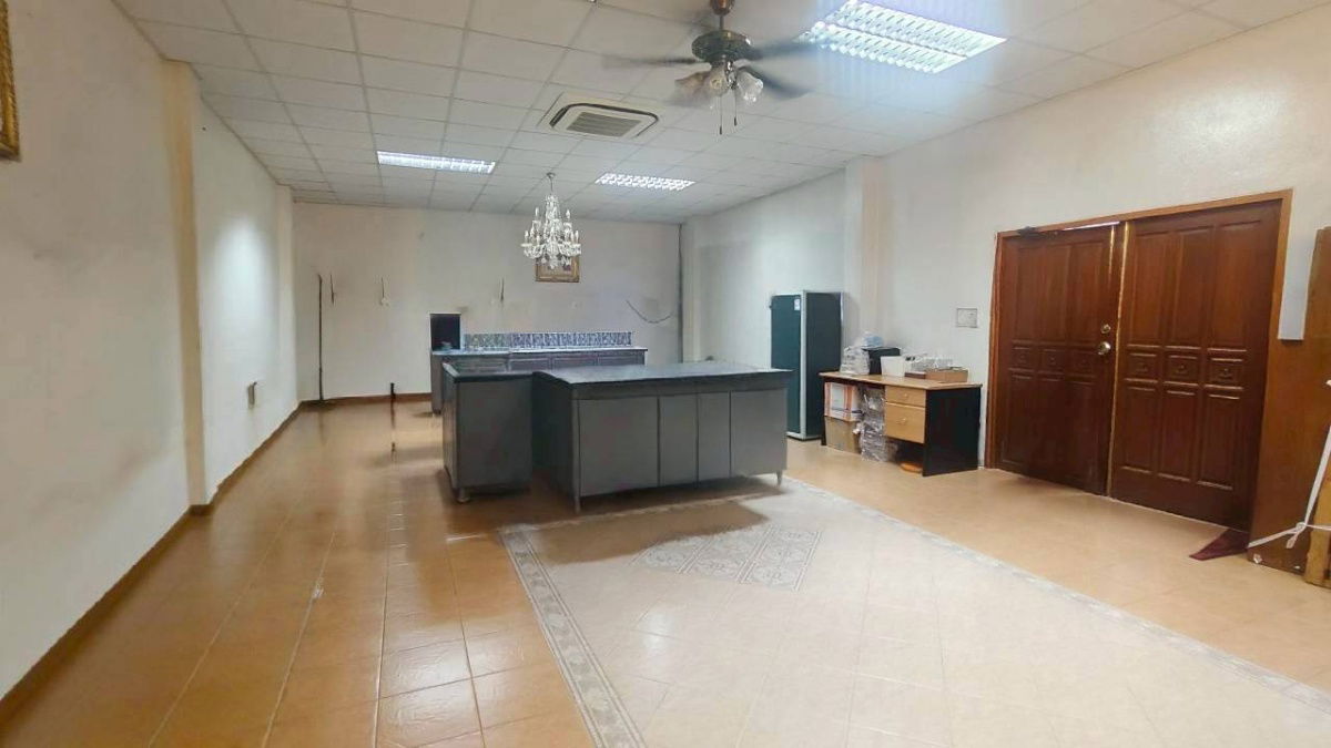 picture Land for sale, 4-0-10 rai, with an office building and a 3-story residential house on Bang Bua Thong Road, Suphanburi. - 19/33