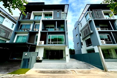 Office for sale Ratchaphak Technology And Management College : FOR SALE  OFFICE PROPERTY  19900000 BAHT.