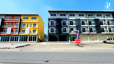 อาคารพาณิชย์ เซ็นทรัล พลาซ่า เวสต์เกต : ขายอาคารพาณิชย์ หมู่บ้าน ลภาวัน 22 บางใหญ่ ราคาต่ำกว่าประเมิน เครดิตดีมีเงินเหลือ พร้อมเปิดกิจการหรือร้านอาหาร