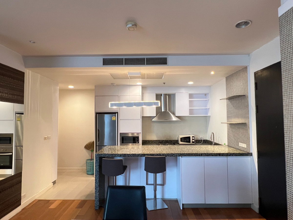 picture  Chatrium Riverside condo - 2beds 2baths 122sqm. River view special price 65,000 Available now - 9/20