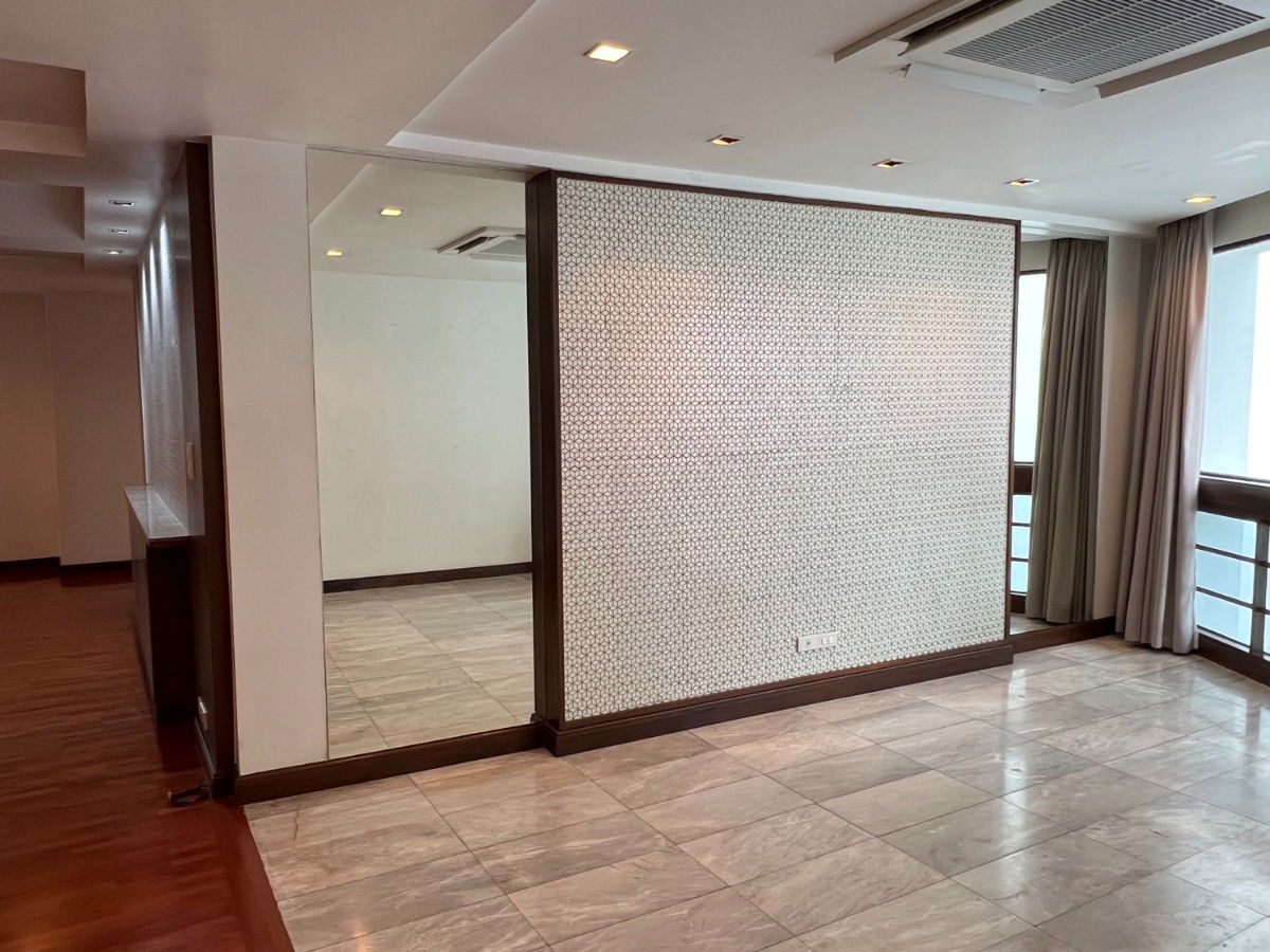 รูป President Park Sukhumvit24 - 3beds 3baths 223sqm. 70,000 Available now - รูปที่ 8/21