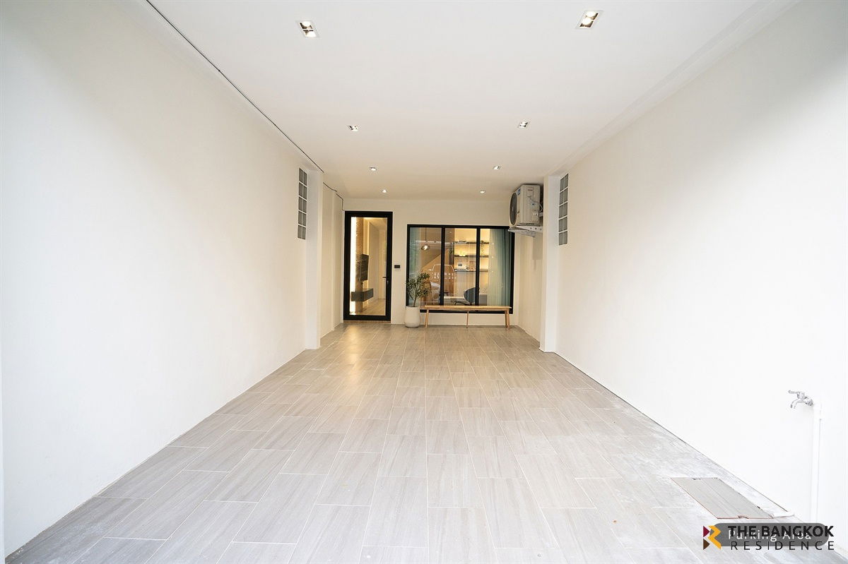 picture  Baan Yu Charoen 29 🏠 Fully Furnished Home in Central Ratchada,🚇  5 Minutes to MRT Huai Khwang  - 11/19