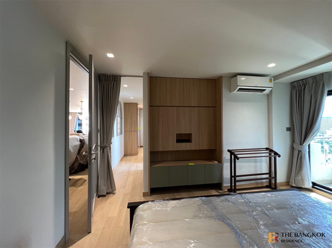Supalai Place Sukhumvit 39  Move-in Ready, Just Bring Your Stuff