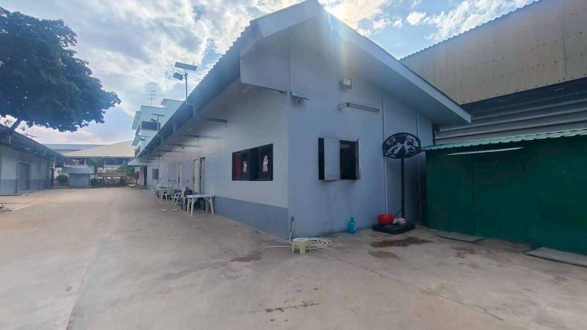 picture Land for sale, 4-0-10 rai, with an office building and a 3-story residential house on Bang Bua Thong Road, Suphanburi. - 21/33
