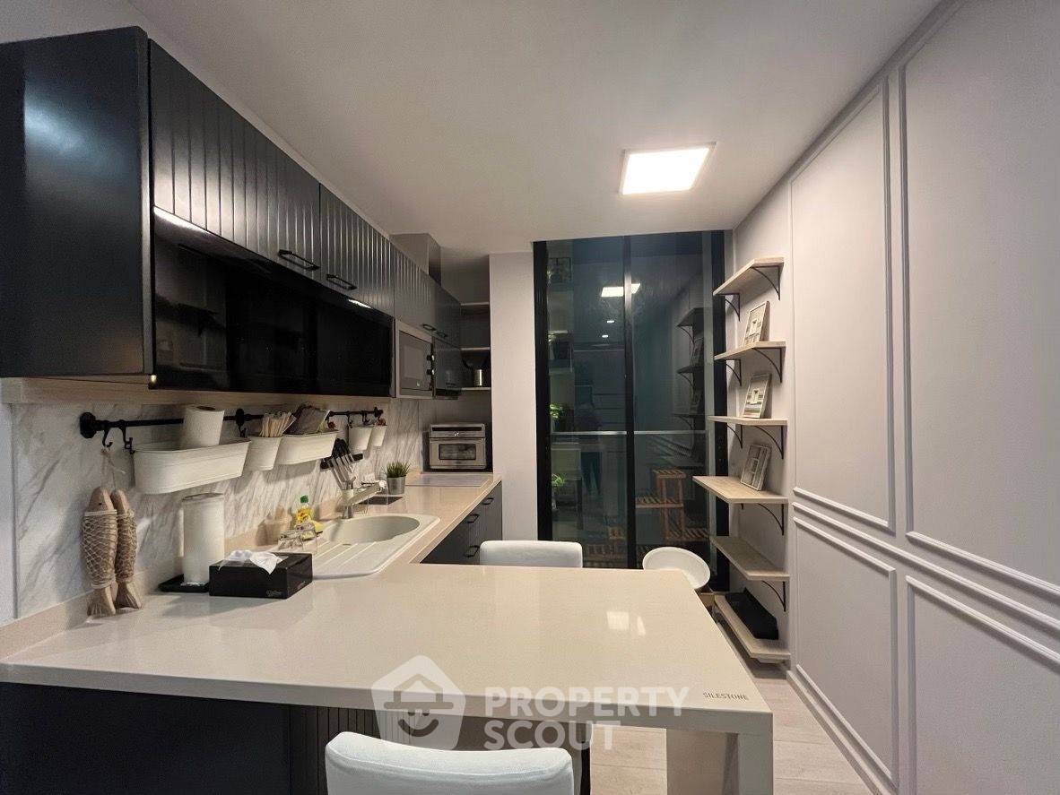 picture 1-BR Condo at Noble Ploenchit near BTS Phloen Chit (ID 1672842) - 3/11