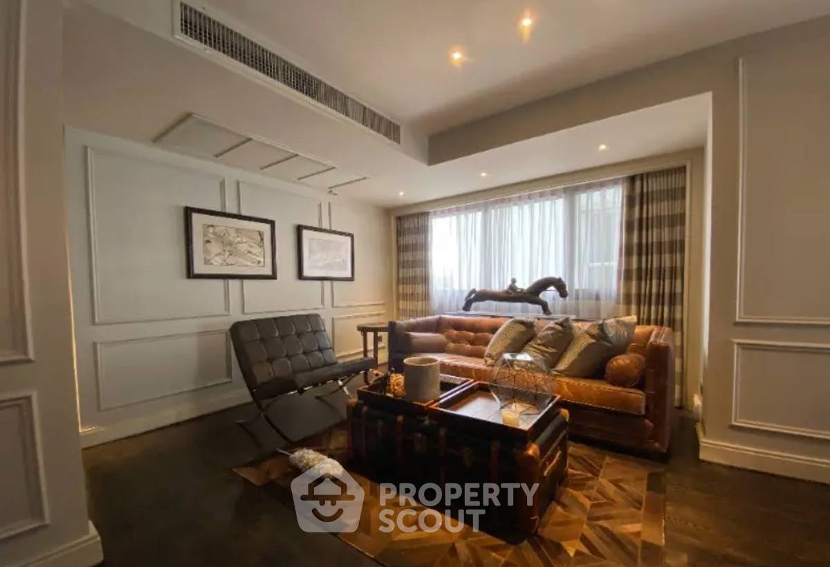 picture 2-BR Condo at Baan Sathorn Condominium near MRT Lumphini (ID 2380666) - 2/6