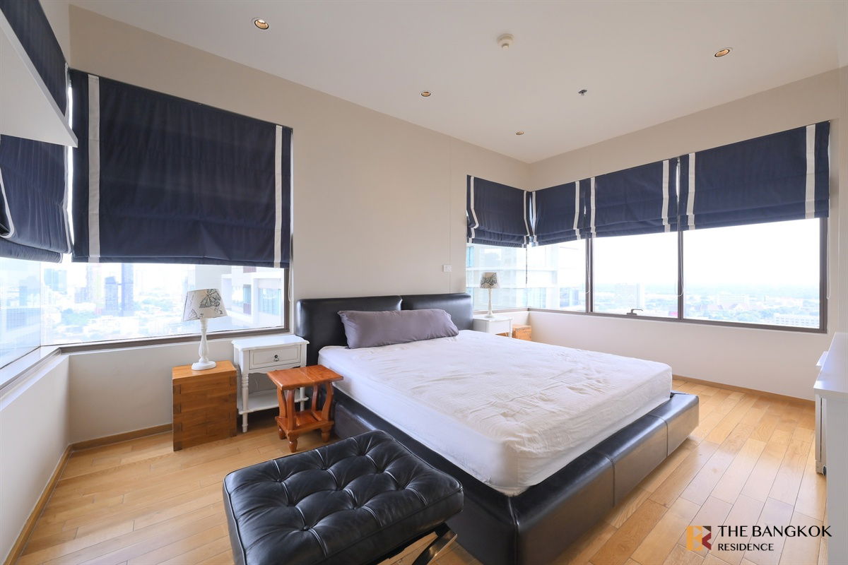 picture  The Emporio Place 💫 High-Floor Unit with Good View 🌃 Near BTS Phrom Phong  - 2/13