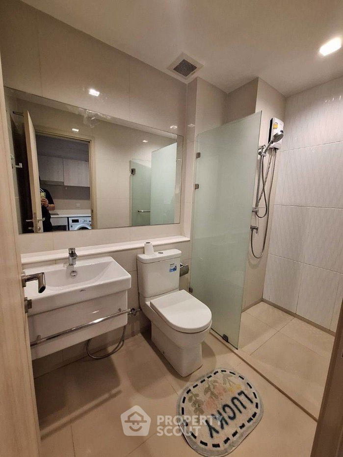 picture Studio Condo at Life One Wireless near BTS Phloen Chit (ID 2353004) - 7/7
