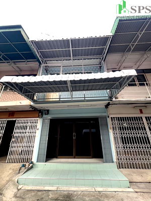 เช่าอาคารพาณิชย์ สุขุมวิท 46 : อาคารพาณิชย์ให้เช่า ใกล้ BTS พระโขนง (SPSJN226)