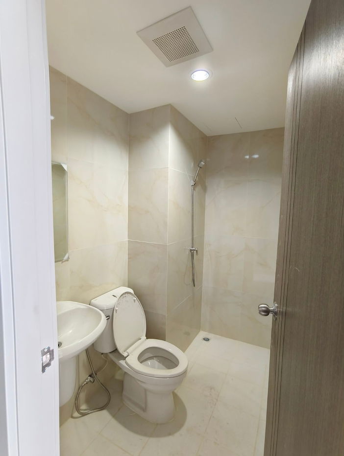 รูป 💒ให้เช่าคอนโด เดอะอินเตอร์เชนจ์ หลักสี่-แจ้งวัฒนะ 💒  😻เลี้ยงน้องแมวได้ระบบปิด😻😻ห้องมือ1 เฟอร์ใหม่ยกห้อง พร้อมอยู่😻  สนใจสอบถาม@270jphmk - รูปที่ 6/7