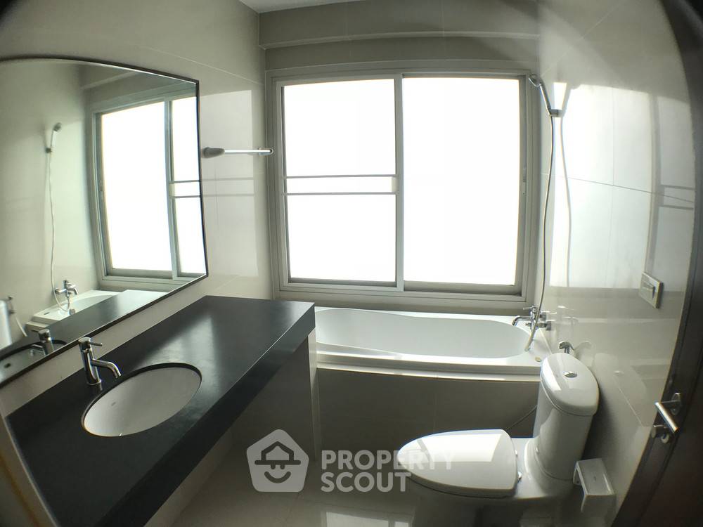 รูป คอนโด 2-ห้องนอน ที่ โนเบิล ออร่า ใกล้ BTS ทองหล่อ (ID 293954) - รูปที่ 1/8