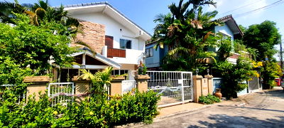 Houses for rent Ramkhamhaeng University 2 : For rent, 2-Story Detached House, Renovated, beautiful house