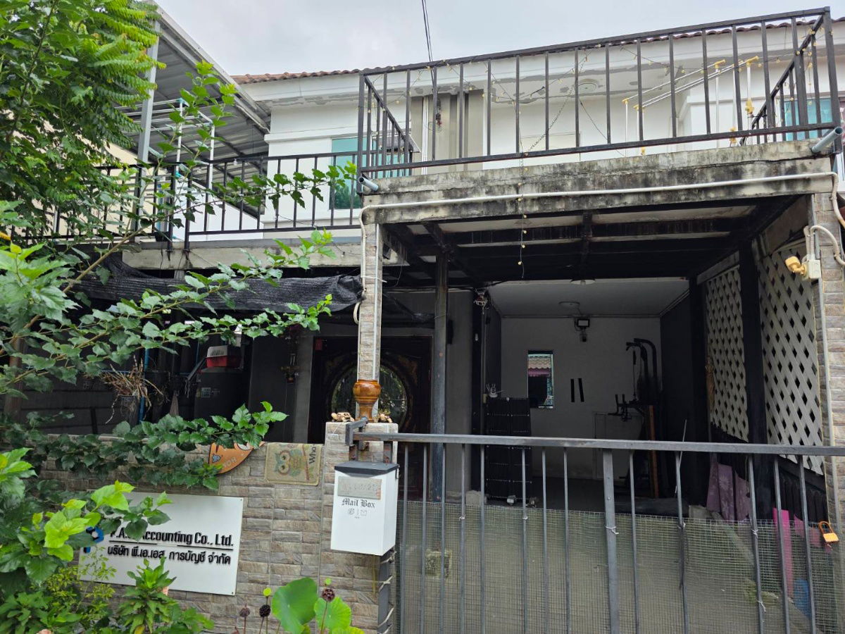 รูป ถูก! ราคาคุ้มค่า  ขายทาวน์เฮ้าส์หมู่บ้านพฤกษา 63 บางกะดี-ปทุมธานี 30.2 ตารางวา บ้านหลังริม มีพื้นที่ใช้สอยข้างบ้าน - รูปที่ 2/30