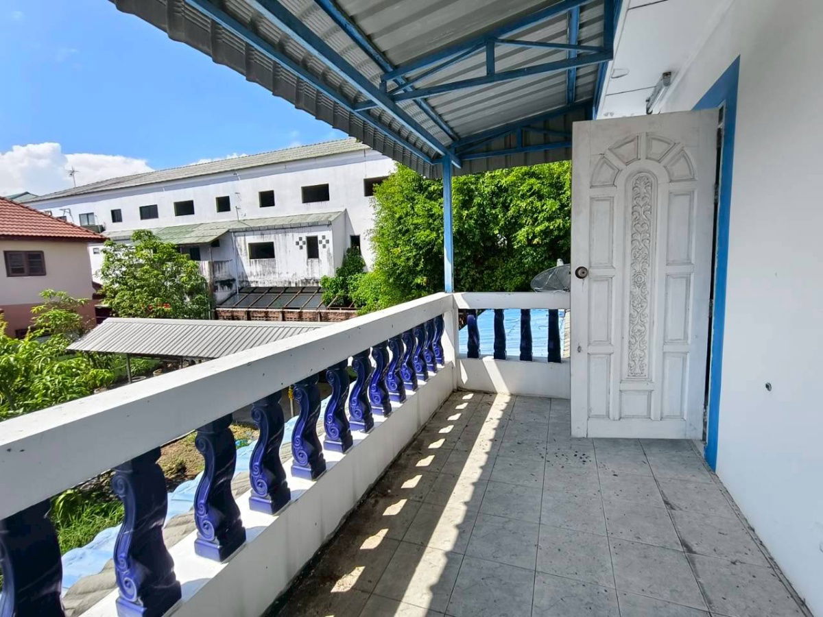 รูป บ้านเดี่ยว 2 ชั้น พื้นที่ใช้สอย 240 ตารางเมตร พร้อมที่ดิน รวมเนื้อที่ 181.2 ตารางวา ในบางปะหันวิลเลจ อำเภอบางปะหัน จังหวัดพระนครศรีอยุธยา - รูปที่ 20/22