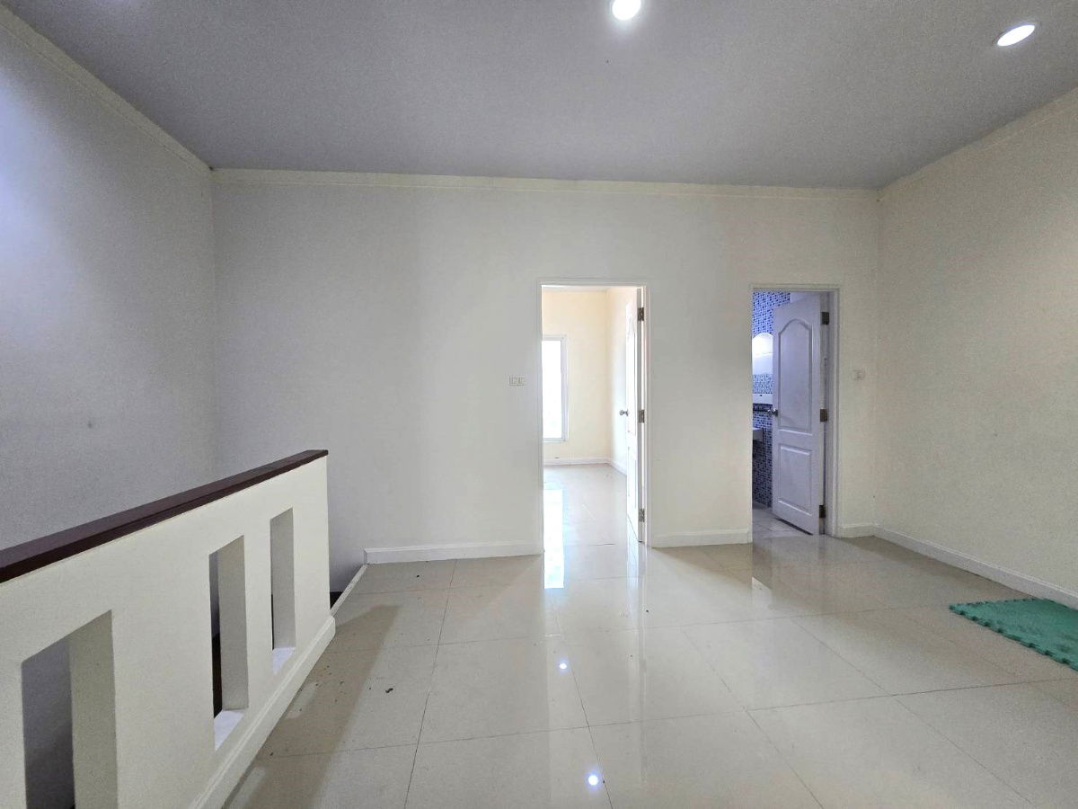 รูป ถูกที่สุดในหมู่บ้าน!! ทาวน์โฮม 2 ชั้น ขายตามสภาพ หมู่บ้าน ไอลีฟ ทาวน์ ลำลูกกาคลอง 3 ราคาดีแบบนี้มีเพียงหลังเดียวเท่านั้น! - รูปที่ 16/16