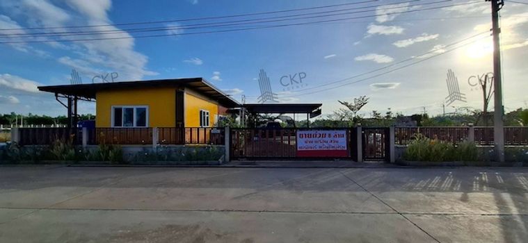 บ้านและที่ดิน โครงการบ้านสวนไม้งาม คลอง 15 พร้อมสวนผสม ระบบสปริงเกอร์รดน้ำ น้ำ-ไฟฟ้าครบ