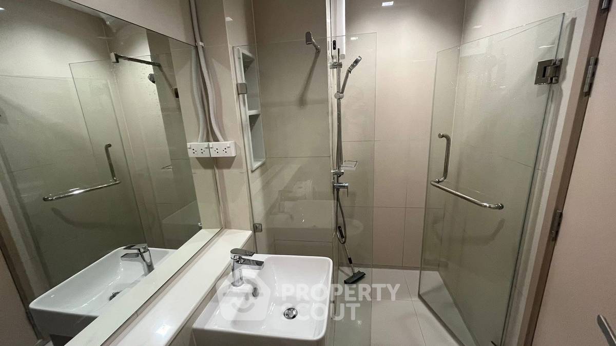 picture Studio Condo at Life Sathorn Sierra near BTS Talat Phlu (ID 2380325) - 12/14