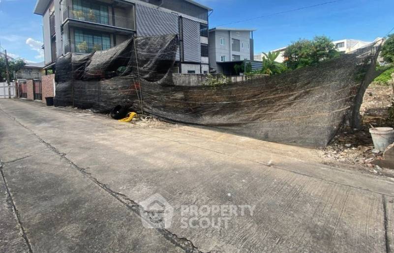 รูป ที่ดินสำหรับปล่อยขาย 200 ตารางเมตร แถว ใกล้ สุขุมวิท (ID 2380820) - รูปที่ 1/3