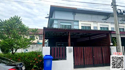 เช่าทาวน์โฮม ถนนแพรกษา  : เช่า ทาวน์เฮาส์ หมู่บ้าน ธัญดาพาร์ควิว 4 หลังมุมติดสวน 